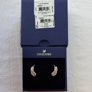 NWT Swarovski “Nice” Stud Earrings